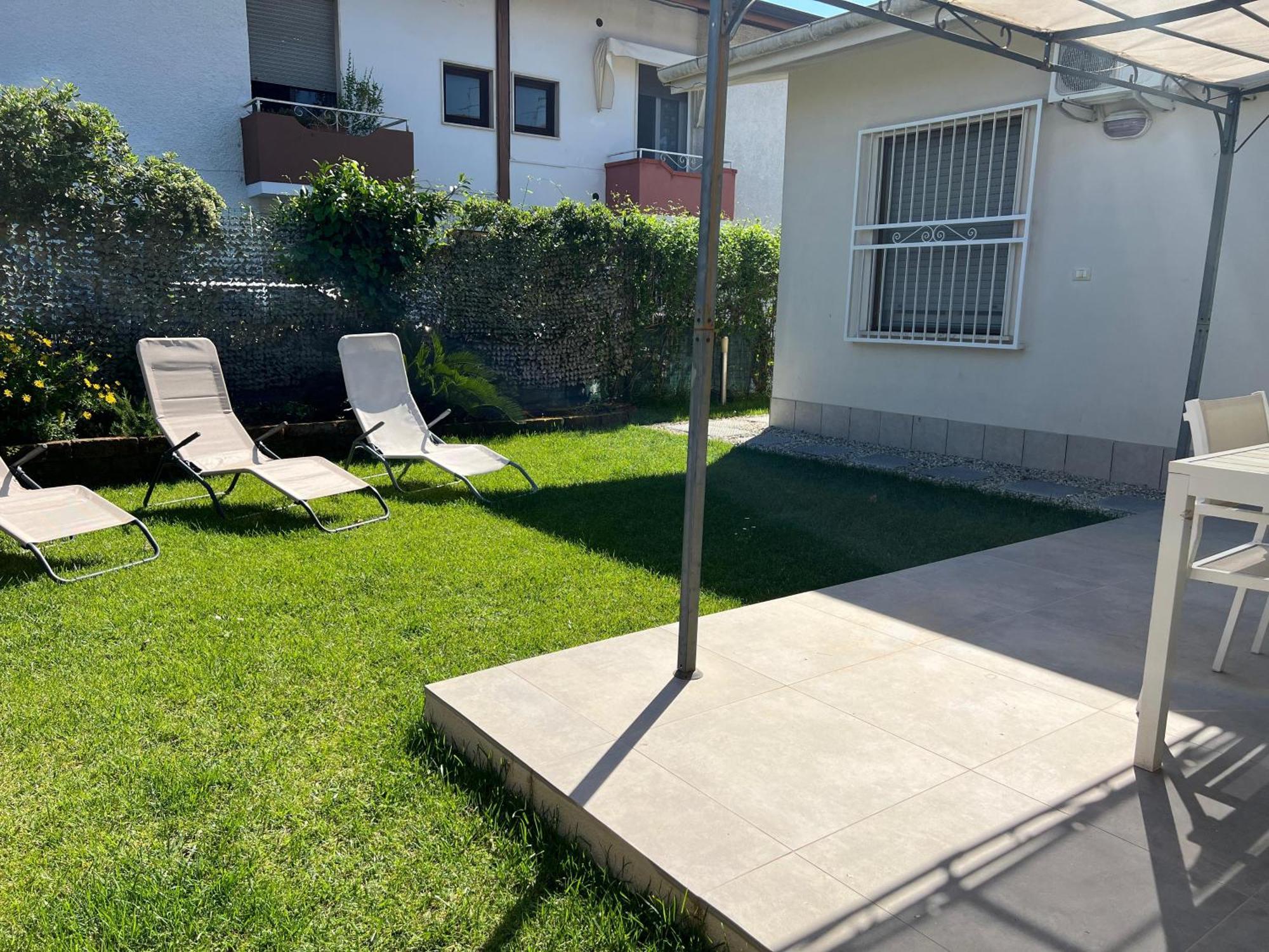 Casa Vacanze Vespucci Torre del Lago Puccini Exterior foto